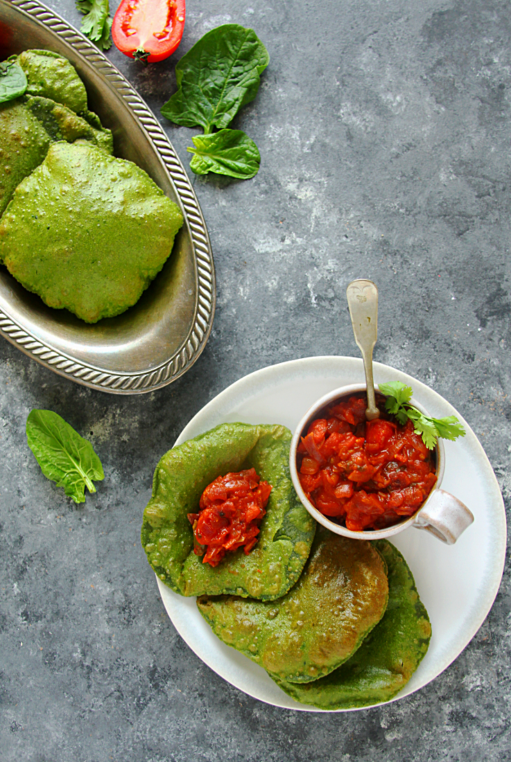 Palak Puri & Tomato Chutney
